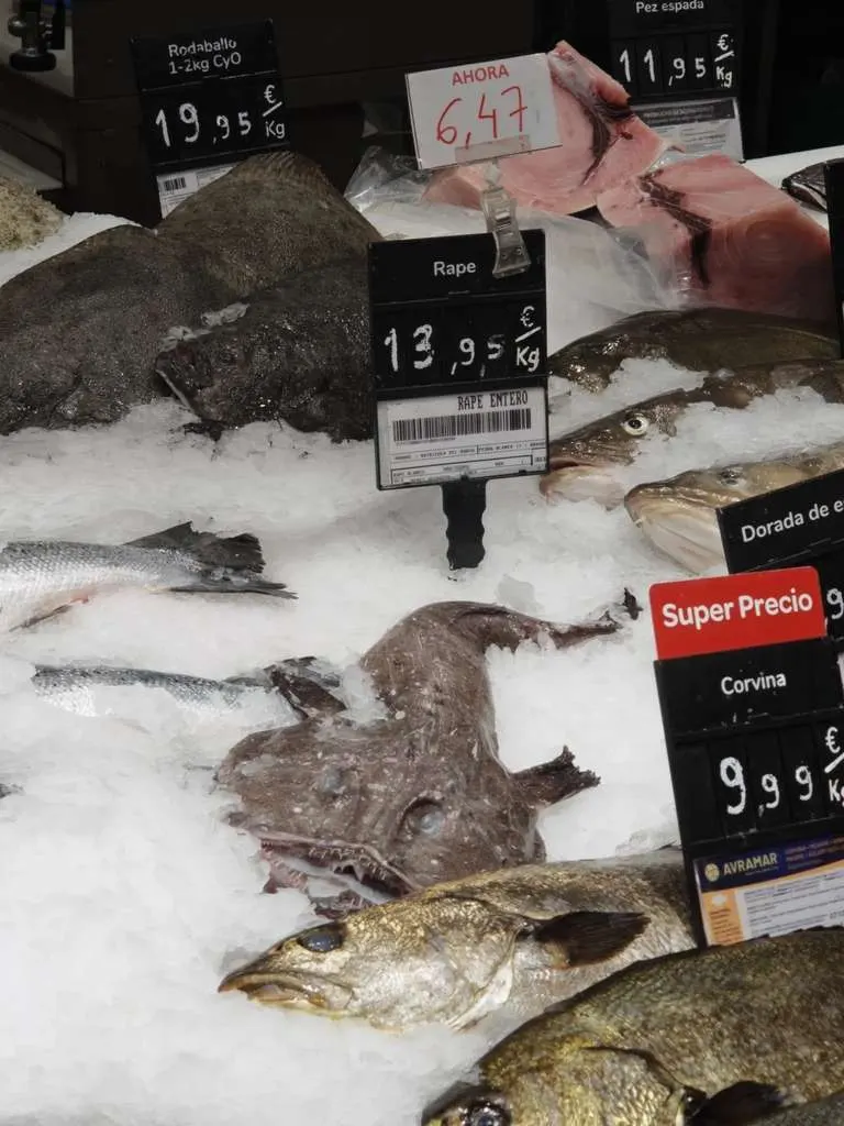 Rape a 5.47 € /kg en Carrefour Gran Turia Valencia