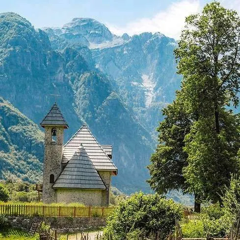 ¡6 DÍAS en ALBANIA! VUELOS + HOTEL por solo 75€ (nov) Salidas desde Madrid