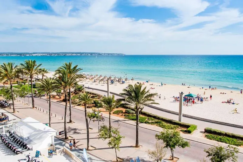 3 noches: Ferry con tu coche + Hotel 3* con desayuno - 90€ POR PERSONA | Mallorca [Noviembre]