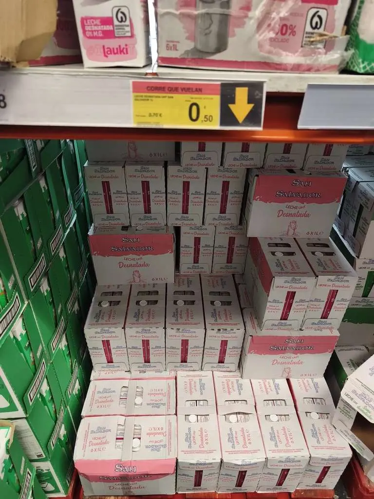 Leche desnatada 1 litro (San Salvador) (Supeco Aranjuez)