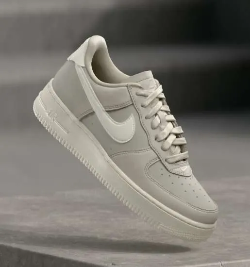 Nike Air Force 1 Retro Premium